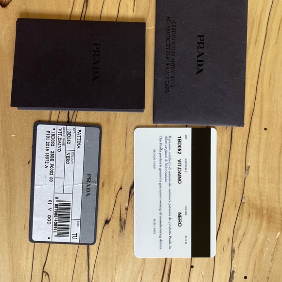 Milano Prada Leather Shoulder Bag with Authentication Card - Picture 10 of 14